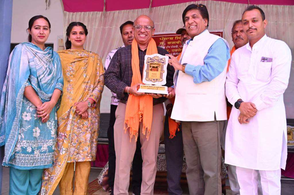 MLA Bram Shankar Jimpa Inaugurates New Classrooms at Government Elementary School Bajwara